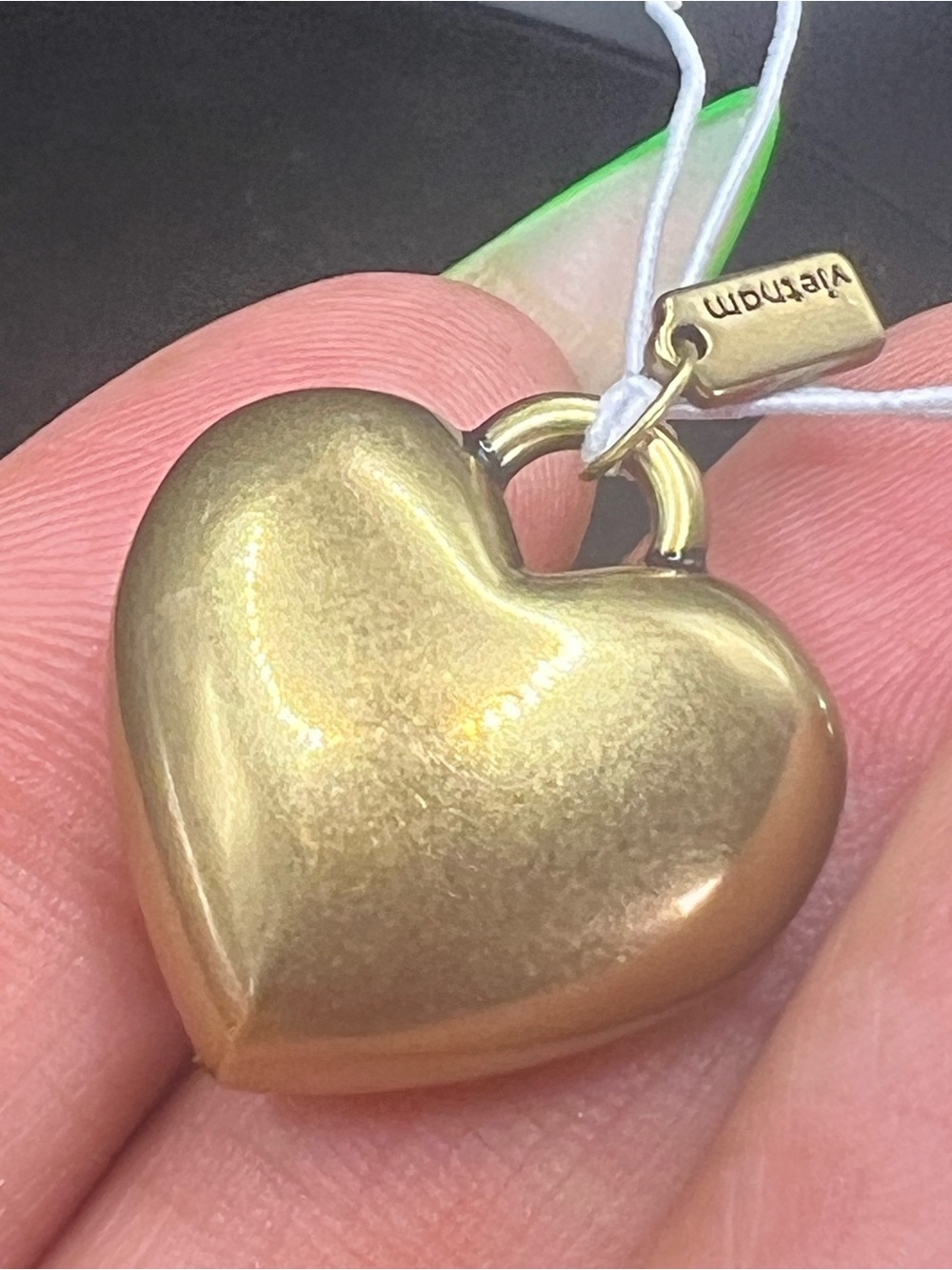 COACH Rainbow Heart Shoelace Charm NWT Sneaker Accessory Gold Brass - Picture 6 of 9